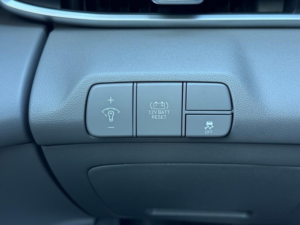 new 2026 Hyundai ELANTRA HEV car, priced at $26,050