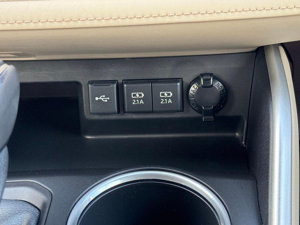 used 2021 Toyota Highlander car, priced at $28,168
