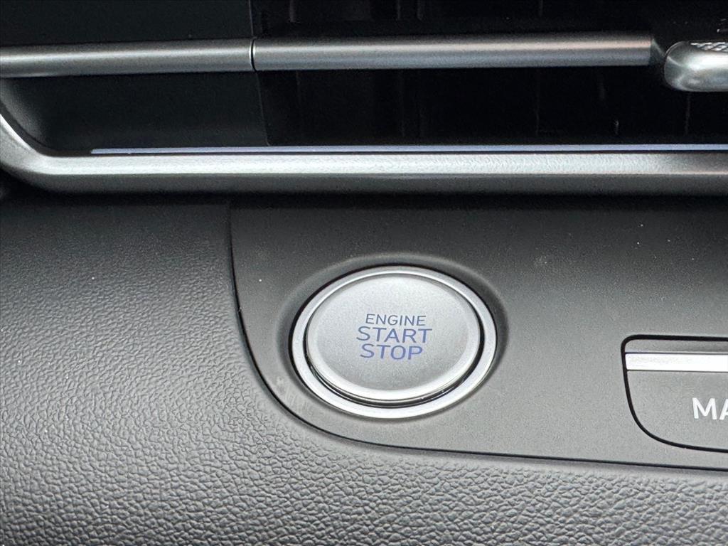 new 2026 Hyundai ELANTRA HEV car, priced at $30,685