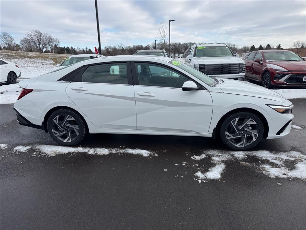 new 2026 Hyundai ELANTRA HEV car, priced at $30,685