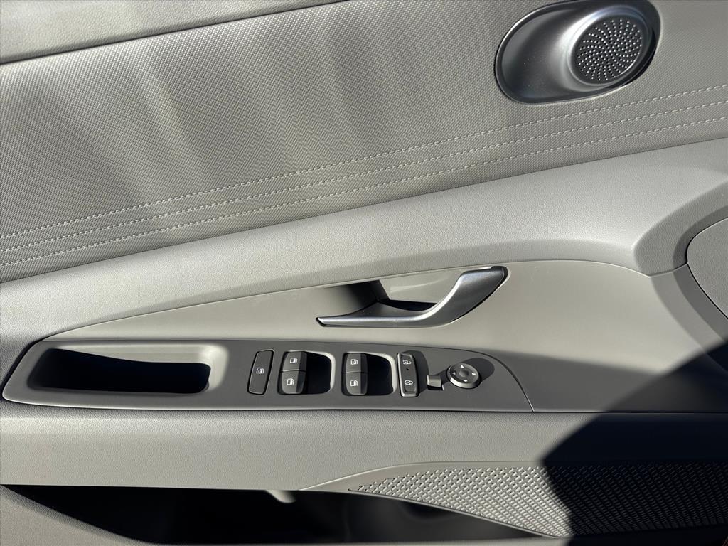 new 2026 Hyundai ELANTRA HEV car, priced at $26,555