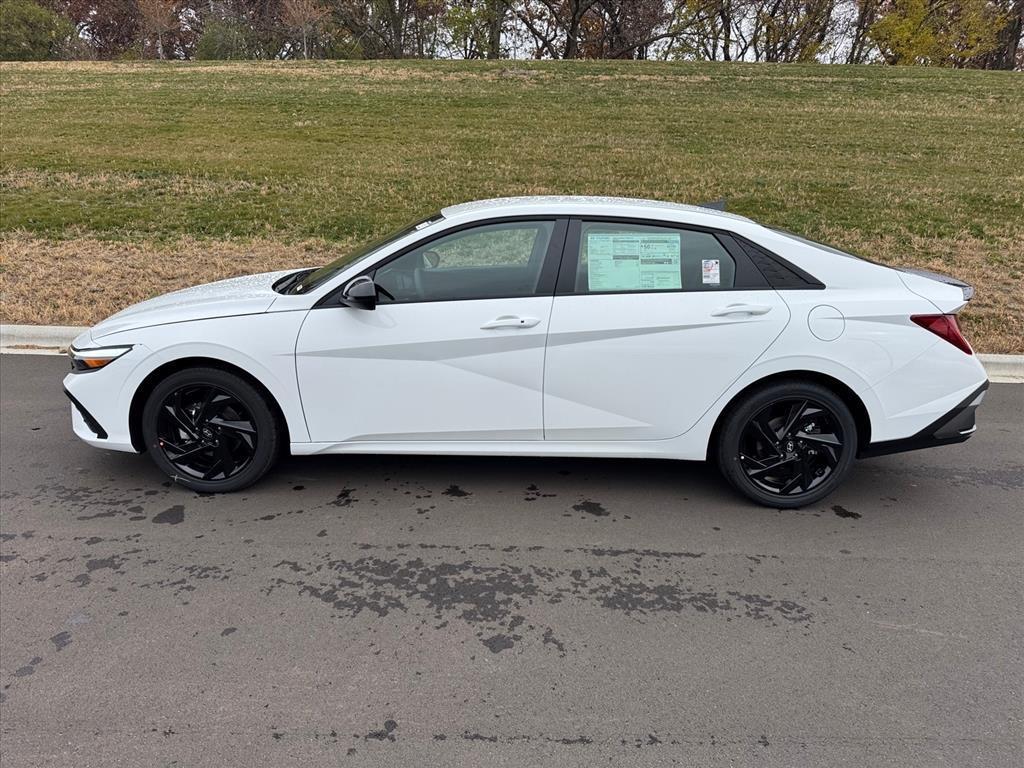 new 2026 Hyundai ELANTRA HEV car, priced at $28,590