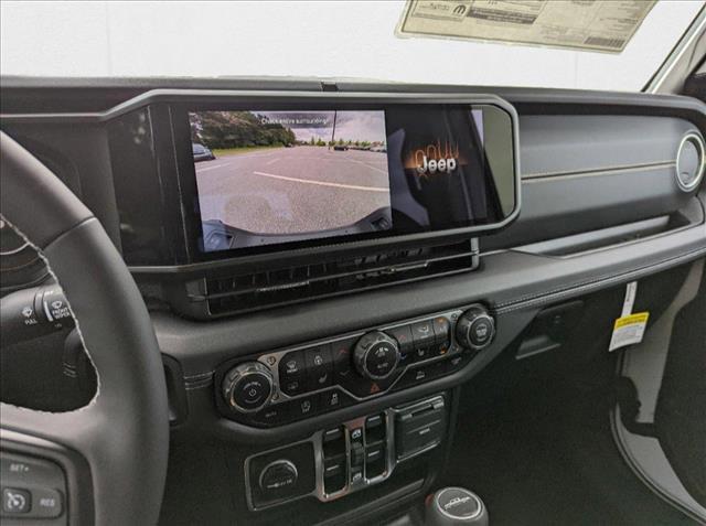 new 2025 Jeep Gladiator car, priced at $42,650