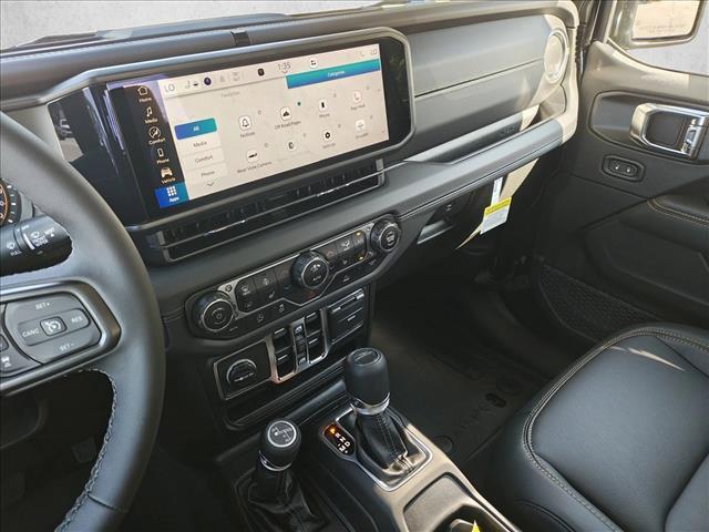 new 2025 Jeep Gladiator car, priced at $49,398