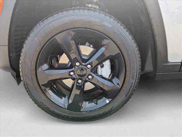 new 2025 Jeep Grand Cherokee car, priced at $48,200