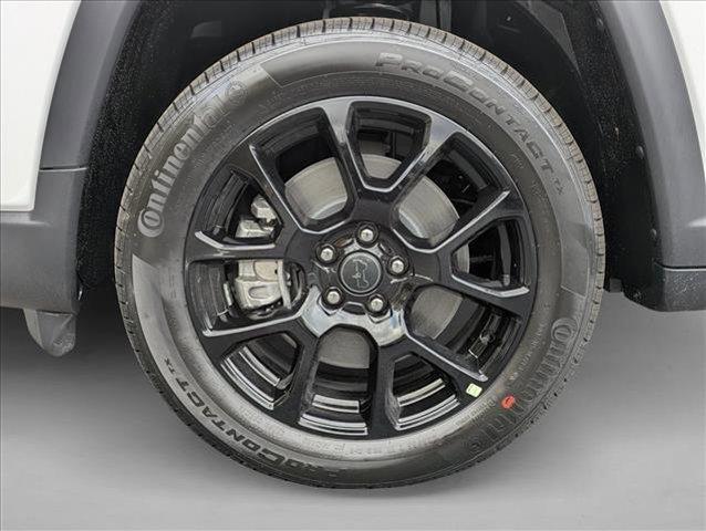 new 2026 Jeep Compass car, priced at $31,900