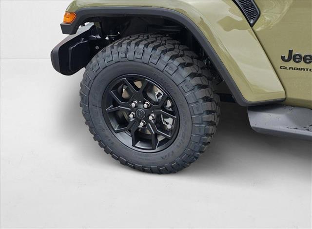 new 2025 Jeep Gladiator car, priced at $43,450