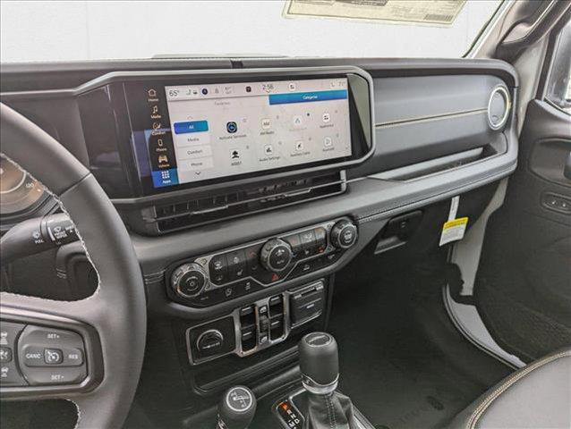 new 2025 Jeep Gladiator car, priced at $42,550