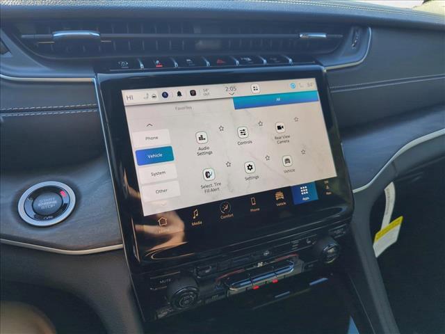 new 2025 Jeep Grand Cherokee car, priced at $40,300