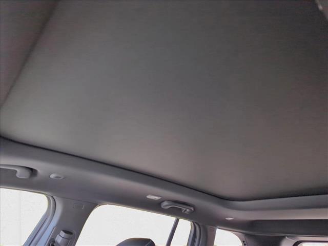 new 2025 Jeep Grand Cherokee car, priced at $40,300