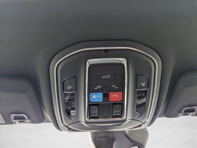 new 2025 Jeep Grand Cherokee car, priced at $36,550