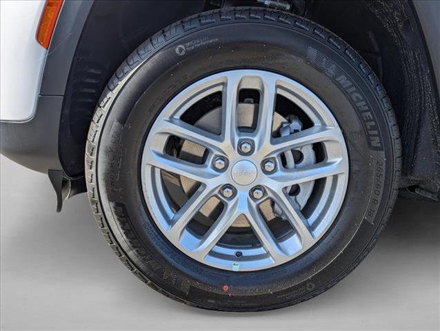 new 2025 Jeep Grand Cherokee car, priced at $36,550