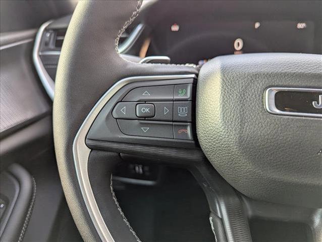 new 2025 Jeep Grand Cherokee car, priced at $38,450