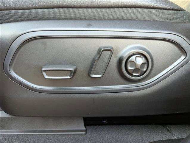 new 2025 Jeep Grand Cherokee car, priced at $38,450