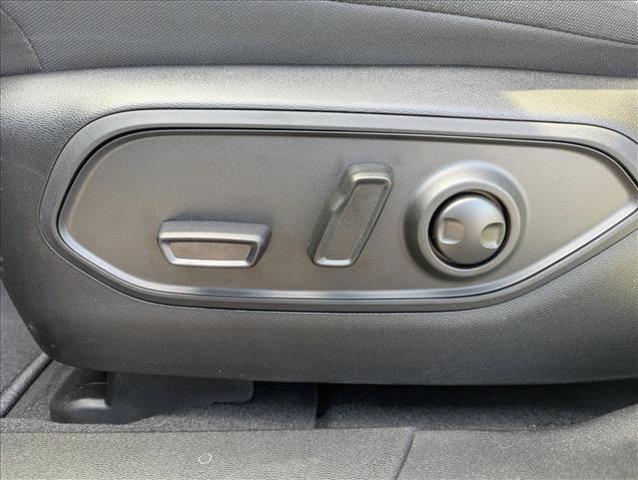 new 2026 Jeep Cherokee car, priced at $38,918