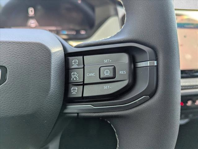 new 2026 Jeep Cherokee car, priced at $38,918