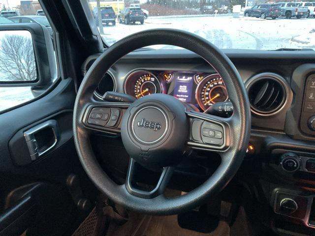 used 2021 Jeep Gladiator car, priced at $27,499