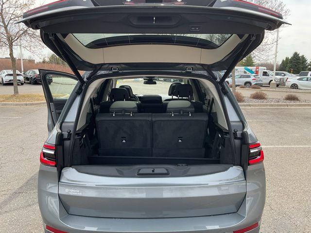 used 2026 BMW X7 car, priced at $80,848