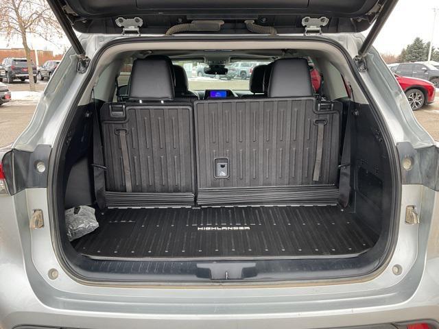 used 2023 Toyota Highlander Hybrid car, priced at $38,499