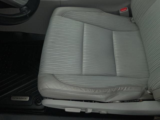 used 2015 Toyota Highlander car, priced at $12,499