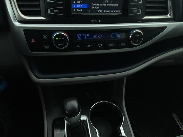 used 2015 Toyota Highlander car, priced at $12,499