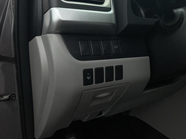 used 2015 Toyota Highlander car, priced at $12,499