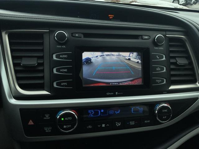 used 2015 Toyota Highlander car, priced at $12,499