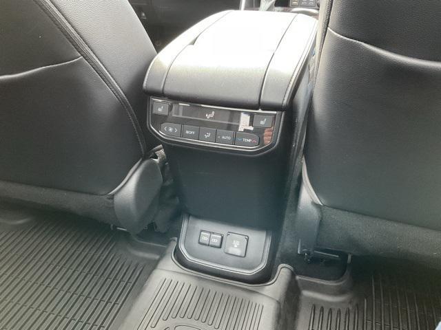 used 2022 Toyota Highlander car, priced at $40,998