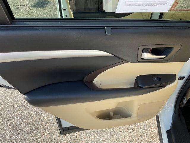 used 2018 Toyota Highlander car, priced at $21,348