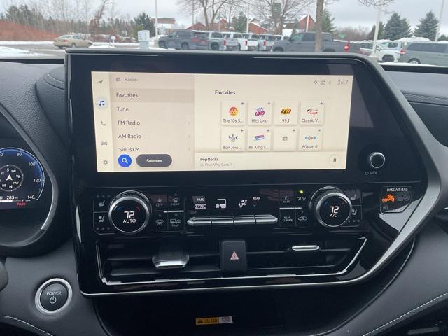 used 2024 Toyota Highlander Hybrid car, priced at $47,499