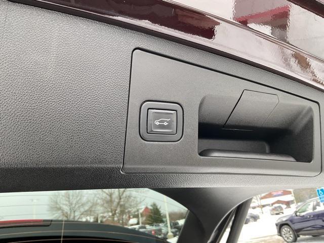 used 2020 Cadillac XT4 car, priced at $21,599