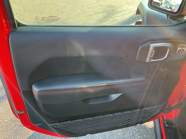 used 2022 Jeep Gladiator car, priced at $33,998