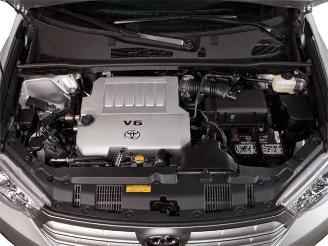 used 2013 Toyota Highlander car, priced at $14,998