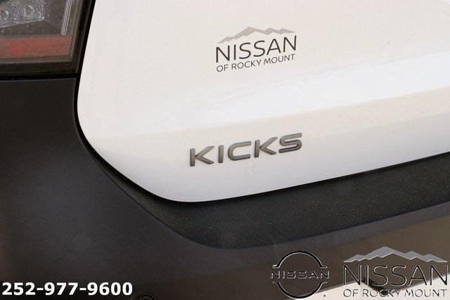 new 2025 Nissan Kicks car