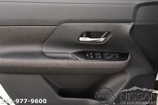 new 2025 Nissan Kicks car