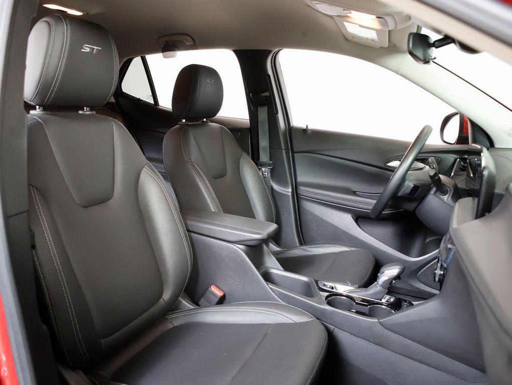 used 2024 Buick Encore GX car, priced at $20,875