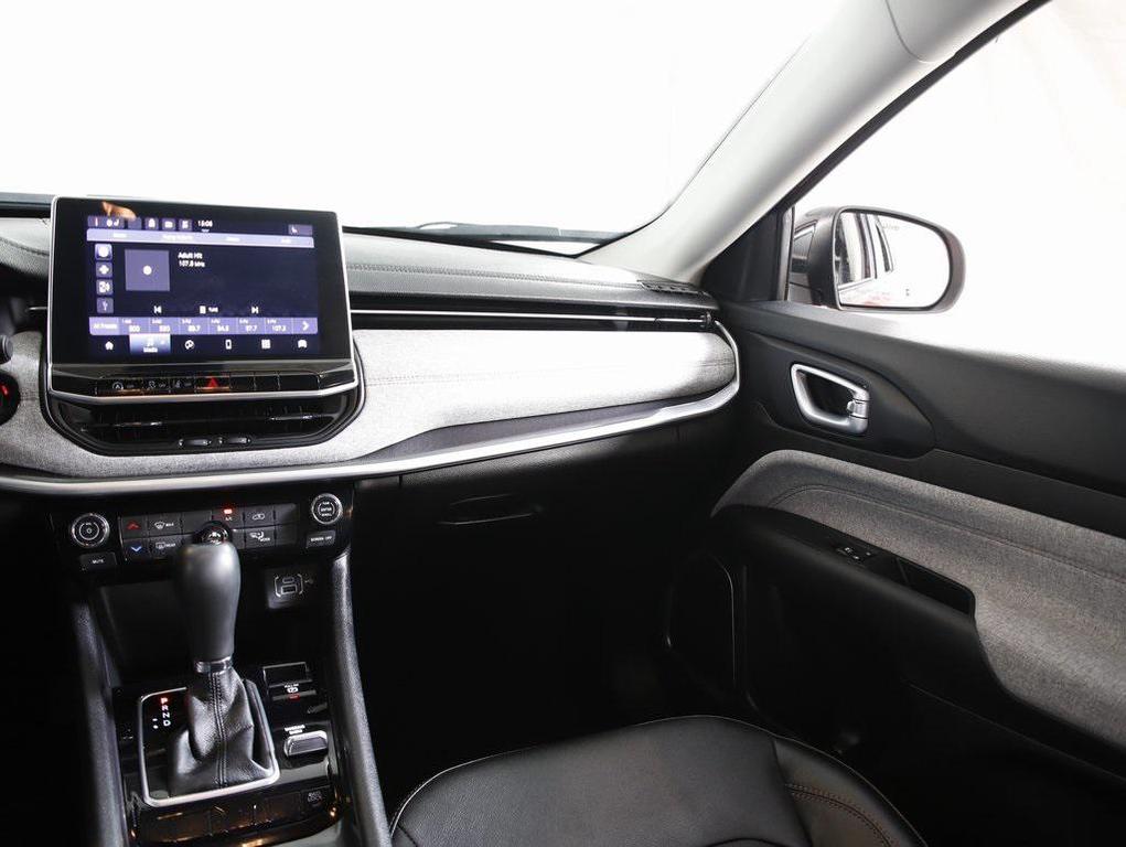 used 2022 Jeep Compass car, priced at $20,999