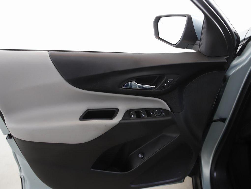 used 2022 Chevrolet Equinox car, priced at $18,896