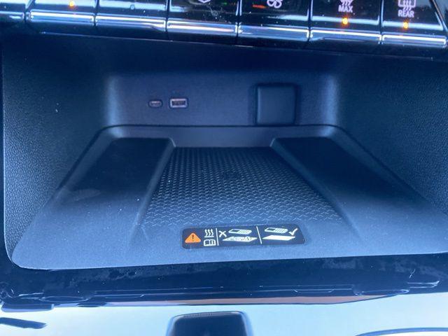 new 2026 Chevrolet Traverse car, priced at $45,615