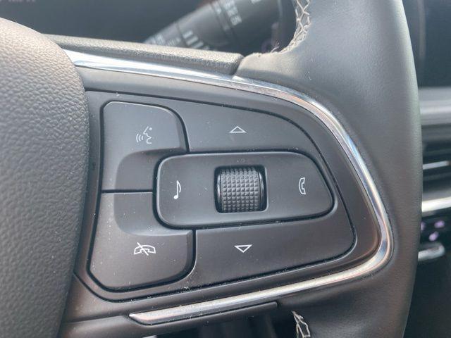 used 2025 Buick Encore GX car, priced at $29,900