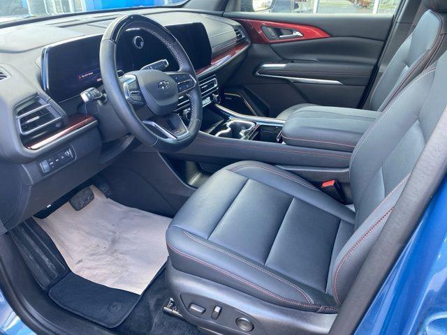 used 2024 Chevrolet Traverse car, priced at $46,300