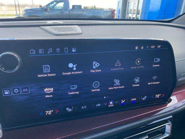 used 2024 Chevrolet Traverse car, priced at $46,300