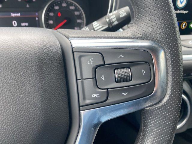 used 2025 Chevrolet Blazer car, priced at $32,900