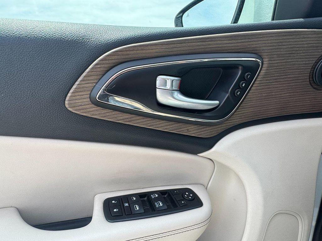 used 2015 Chrysler 200 car, priced at $9,195