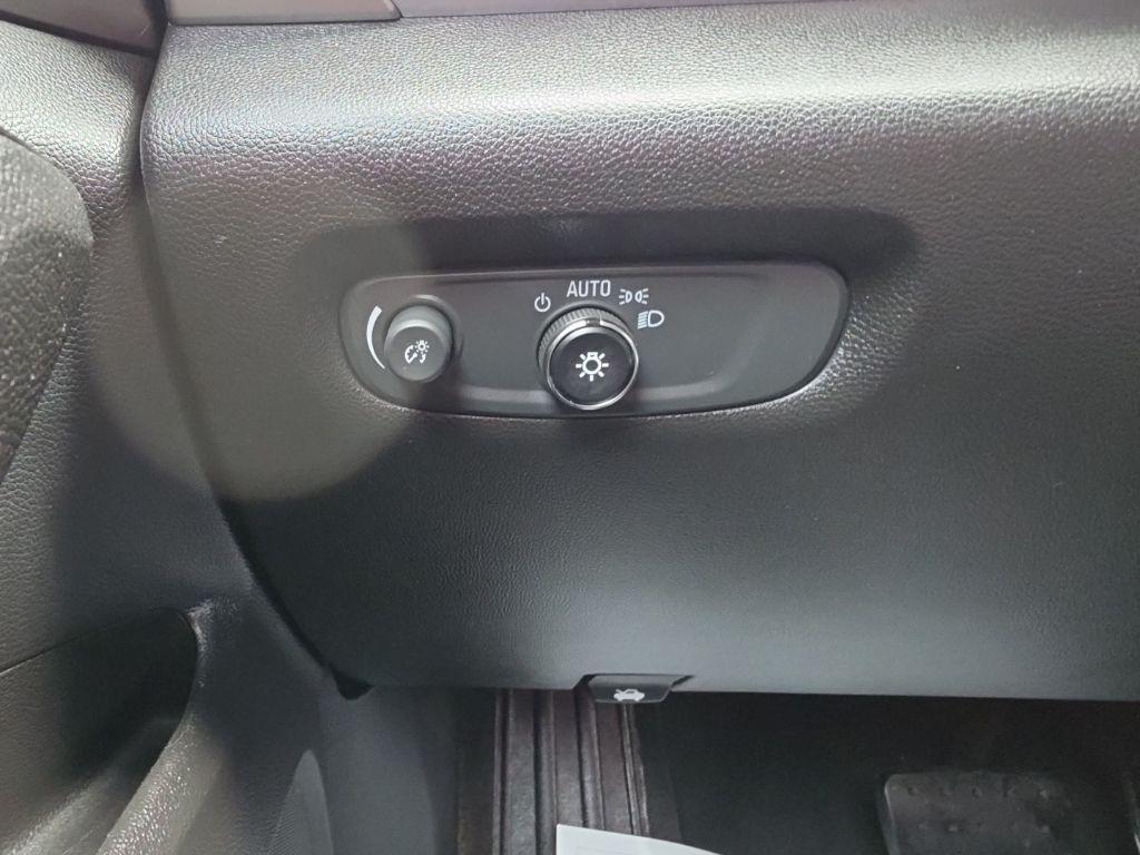 used 2019 Chevrolet Traverse car, priced at $17,495