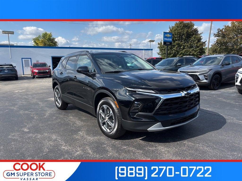 new 2025 Chevrolet Blazer car, priced at $35,527