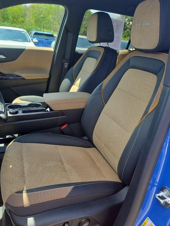 new 2026 Chevrolet Equinox car, priced at $33,230