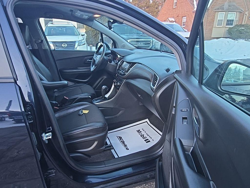 used 2022 Chevrolet Trax car, priced at $18,495