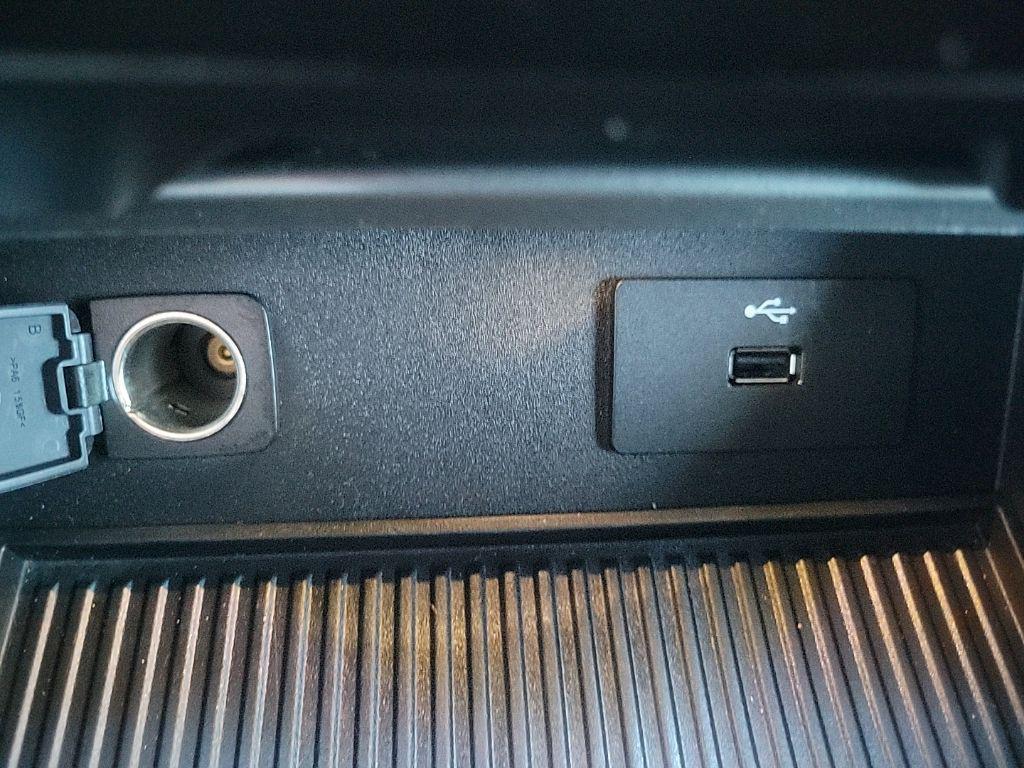 used 2016 Ford F-150 car, priced at $15,000