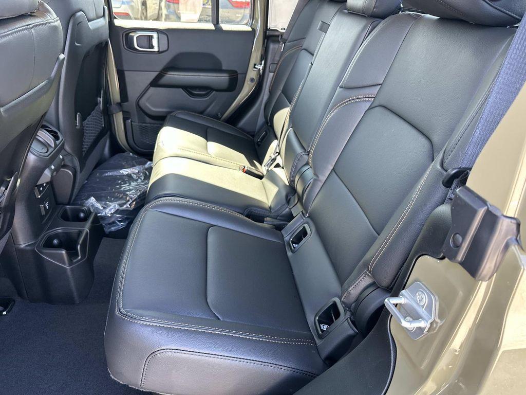 new 2026 Jeep Gladiator car, priced at $53,773